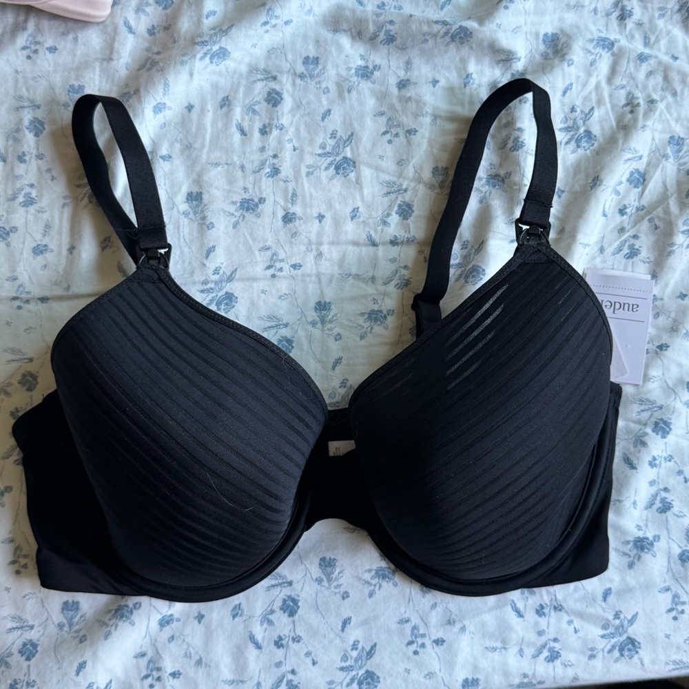 Auden Lightly Lined Underwire Nursing Bra - 36DD